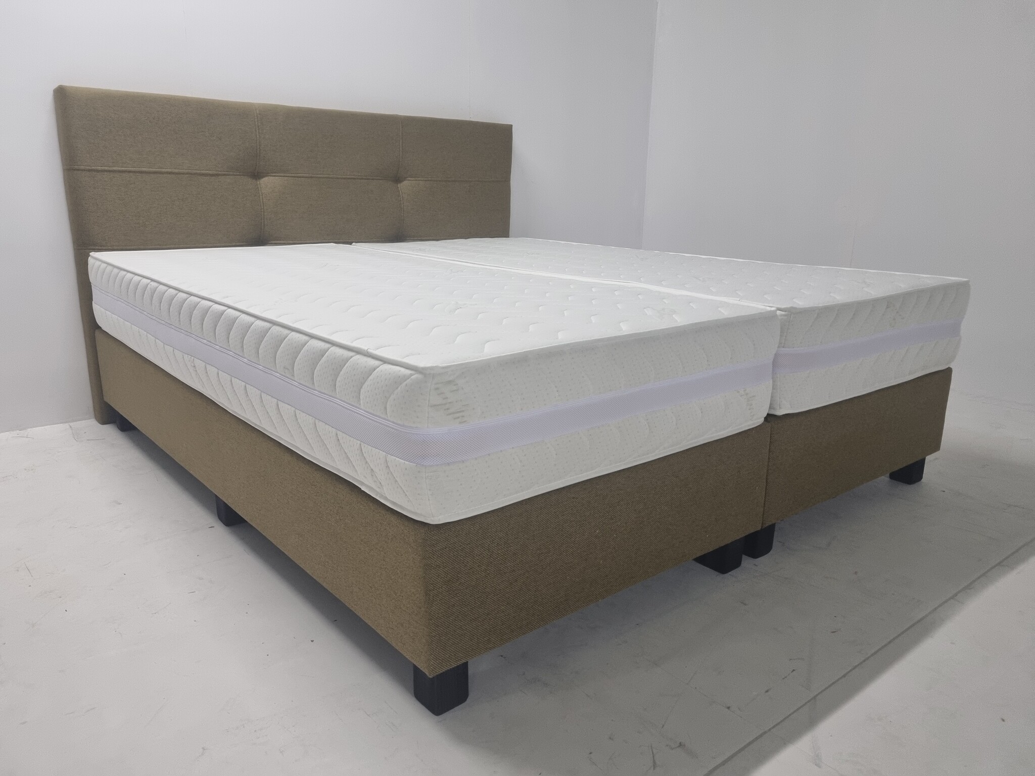 2 persoons boxspring Italia - 140cm