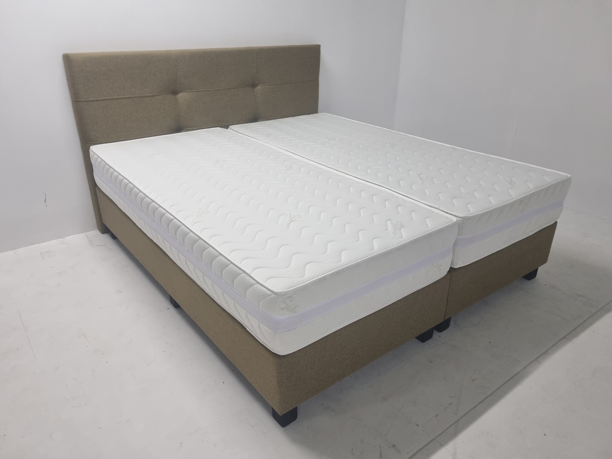 2 persoons boxspring Italia - 140cm