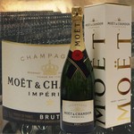 Moet & Chandon Champagner Magnum Brut im Geschenkkarton