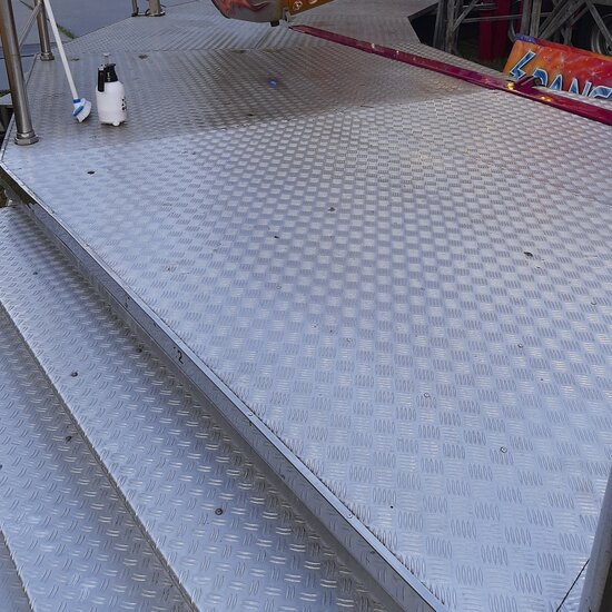 Huchem Edelstahl- & Aluminiumreiniger | 5L | Staluclean | Steelclean