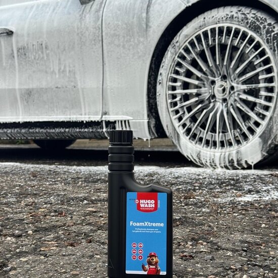 Huchem Autoshampoo | 0,5 L | FoamXtreme | Ultimative Schaummischung für glänzenden Lack | Konzentrat | Hugo Wasch