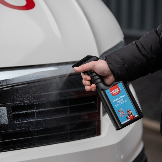 Huchem Hochglanz-Spray, 0.5 L | Wachs, das ultimative Autoglanz- & Schutzspray | Hugo Wasch