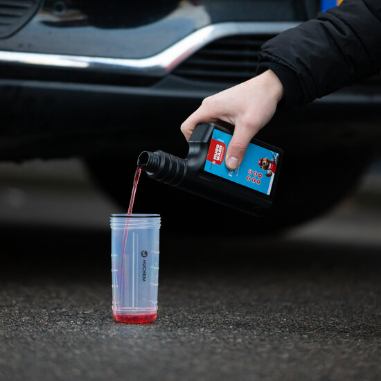 Huchem Autoshampoo | 0,5 L | FoamXtreme | Ultimative Schaummischung für glänzenden Lack | Konzentrat | Hugo Wasch