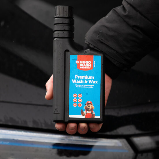 Huchem Wasch- & Wachs-Shampoo | 0,5 L | 2-in-1 Autoshampoo mit Wachs und wasserabweisender Wirkung | Premium Hugo Wasch