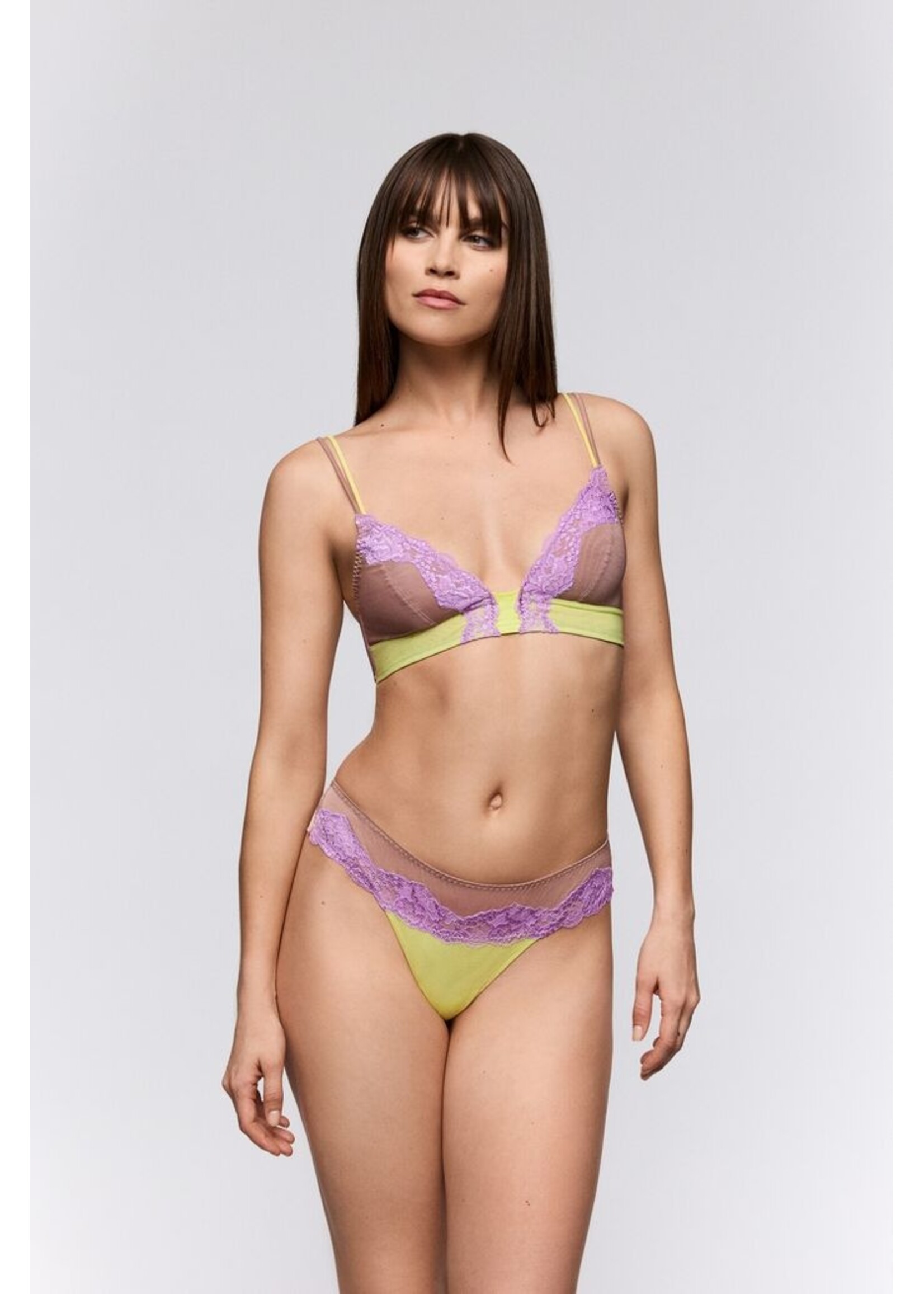 Sarda Sarda BREMER String