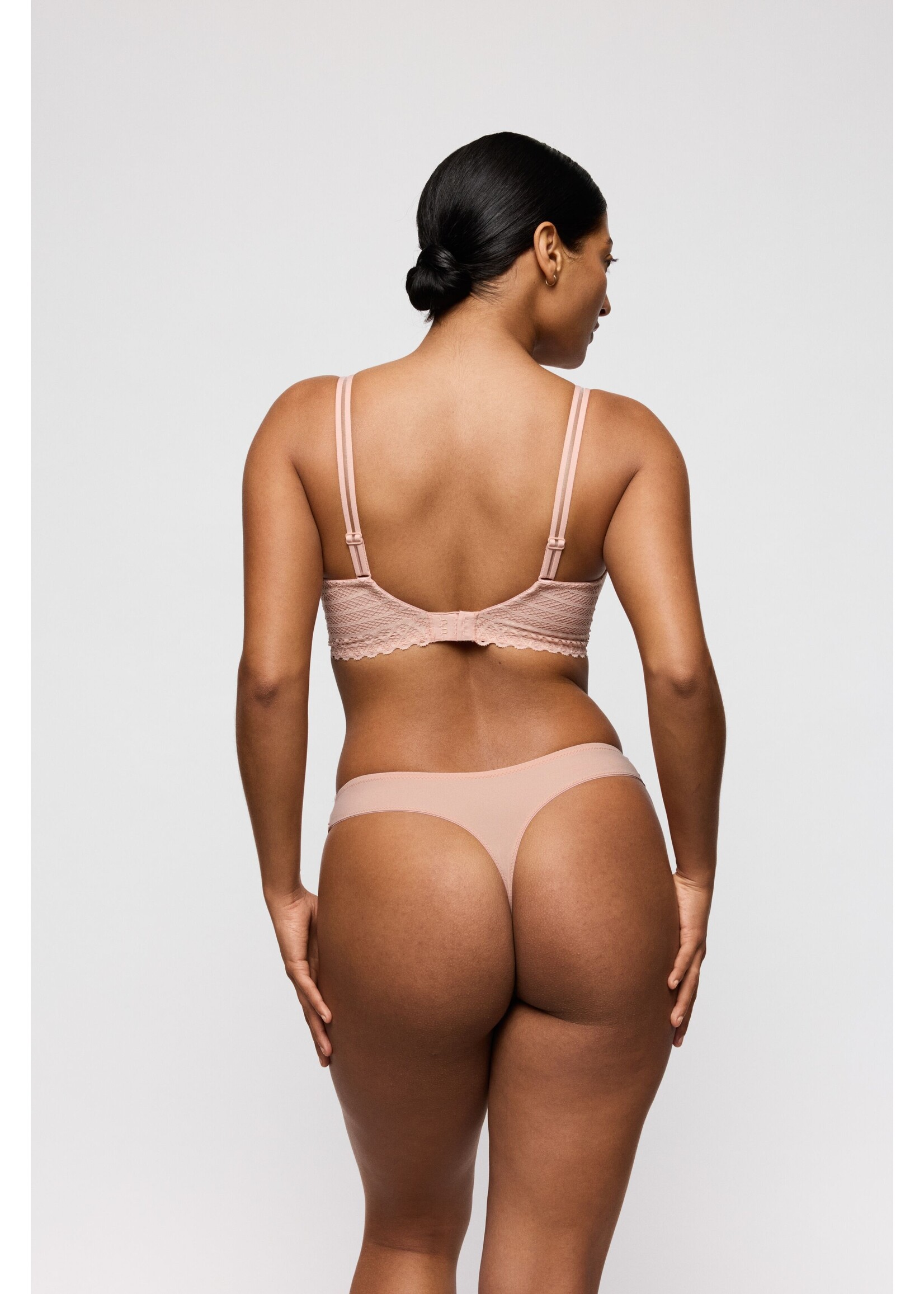 PrimaDonna Twist Prima Donna Twist Twist Side String