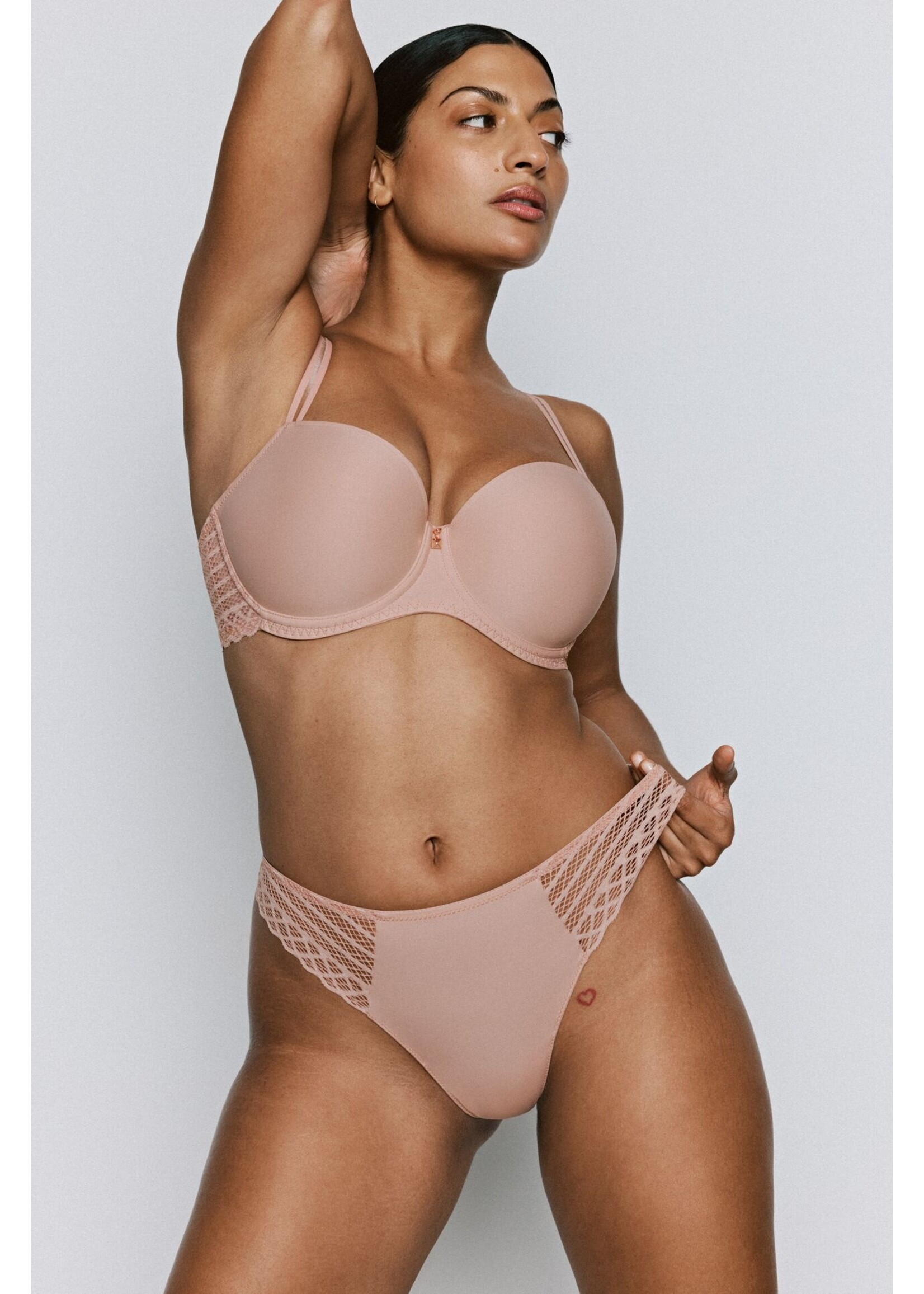 PrimaDonna Twist Prima Donna Twist Twist Side String