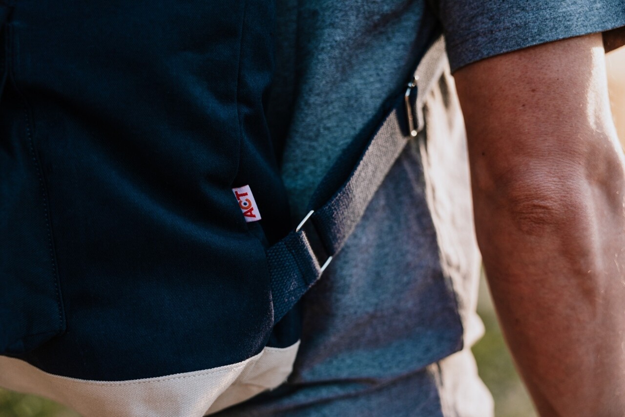 Sac à dos durable fabriqué à partir d'uniformes