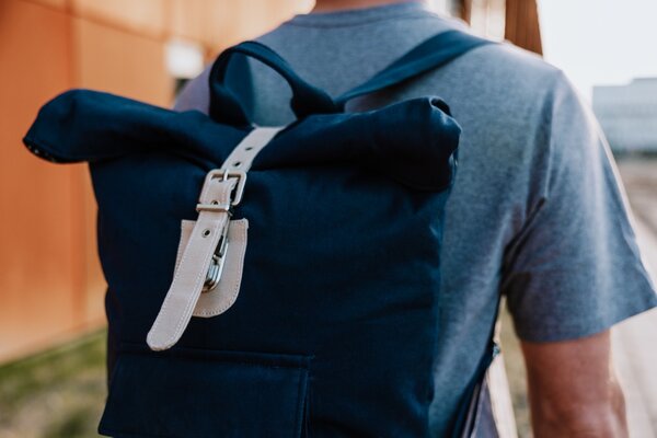 Sac à dos durable fabriqué à partir d'uniformes