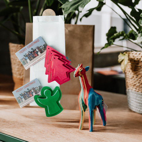 Girafe petite + 2 cintres de Noël Girafe petite + 2 cintres de Noël