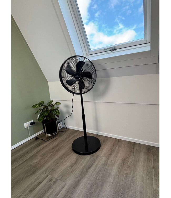 Premium Black staande ventilator zwart