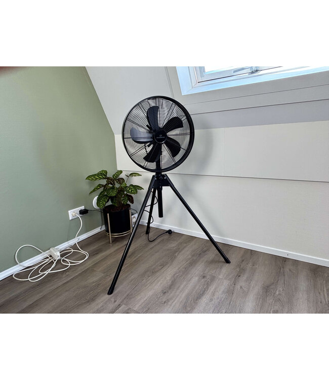 Tripod Black staande ventilator met 3 poten