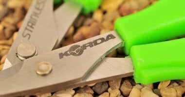  Scissors, Pliers and Handy Tools