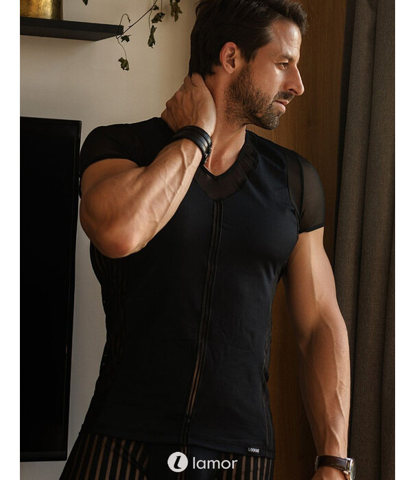 * LOOK ME T-shirt gemaakt van een mix van ondoorzichtige stof en fijn mesh-materiaal van het merk Look Me