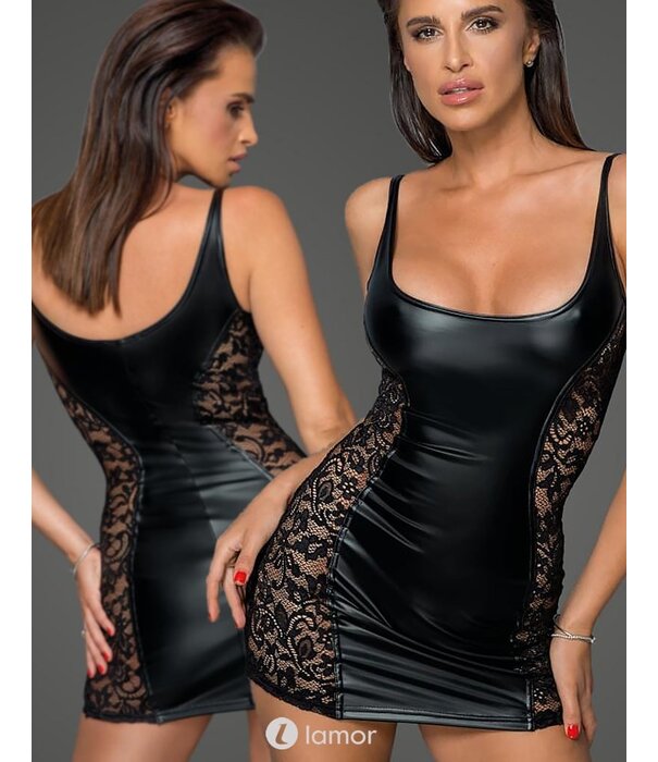 * NOIR handmade Wetlook mini jurk met  kanten inzetstukken van Noir Handmade  MissBehaved Collection