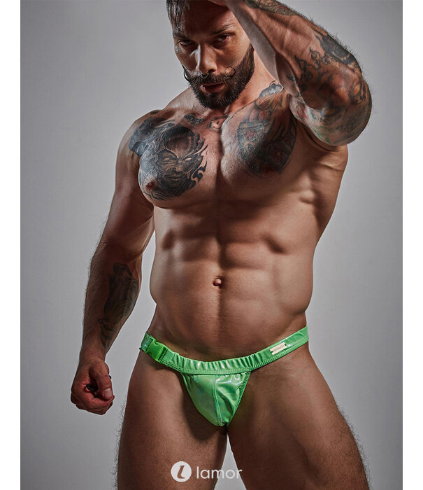 * CUT4MEN Strak passende slips van stretchy materiaal met een gladde coating. Ze zijn voorzien van een zijclipsluiting aan de voorkant.