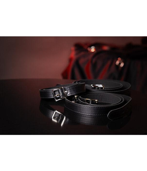 Ouch! by Shots Volledige Lichaams Bondage Riemen - Zwart