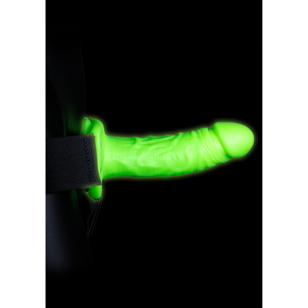 Ouch! by Shots Realistische Strap-On Harnas - Glow in the Dark - 7 / 18 cm afbeelding