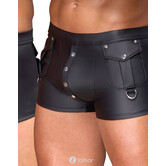 NEK Strakke short in zwart mattlook met drukknopen in de pouch, klappentasjes en decoratieve D-ringen