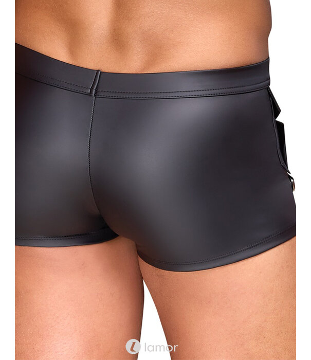 * NEK NEK Strakke short in zwart mattlook met drukknopen in de pouch, klappentasjes en decoratieve D-ringen