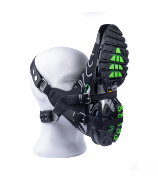 Sniff My Sneaker - Leren Masker - Zwart