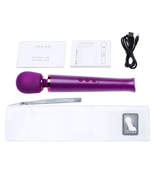 Le Wand  Le Wand Petite Rechargeable Massager – Compacte luxe massager – Cherry