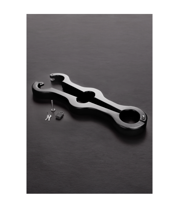 Steel by Shots Genitalen naar Armen Tafel