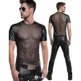 Regnes Fetish Planet Red Mark heren mesh T-shirt ADDan001 zwart met geperforeerde wetlook schouders en slim fit pasvorm