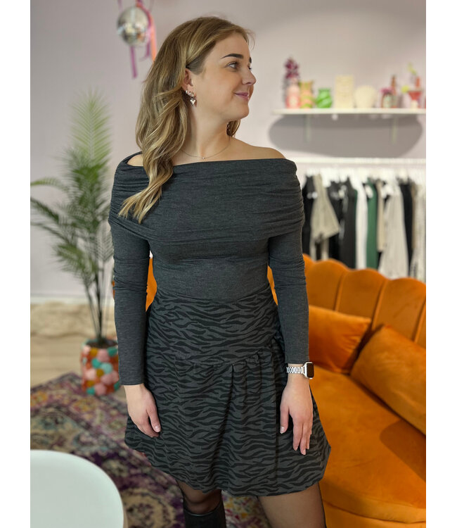 LEXI - Top off shoulder grey