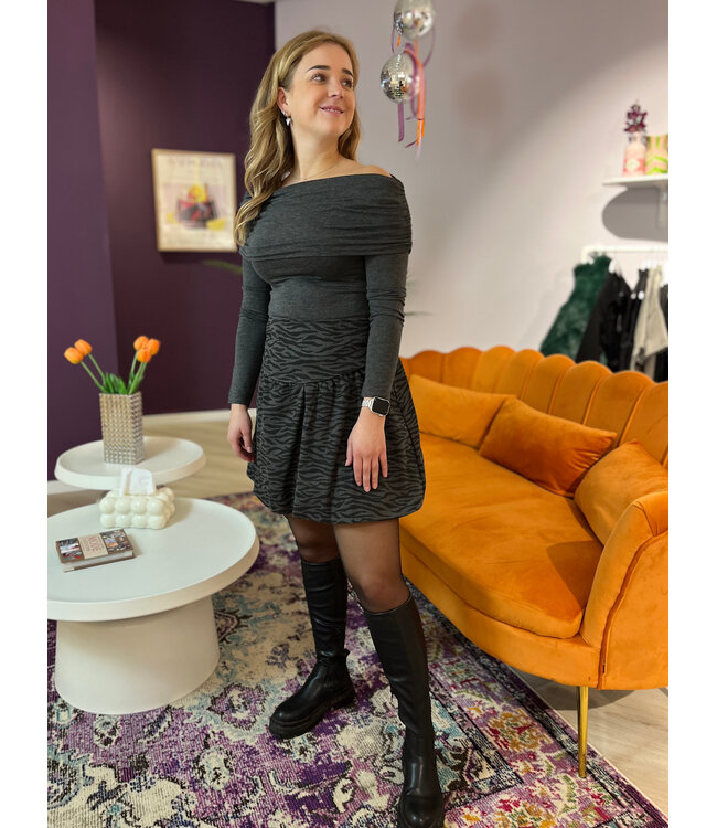 LEXI - Top off shoulder grey