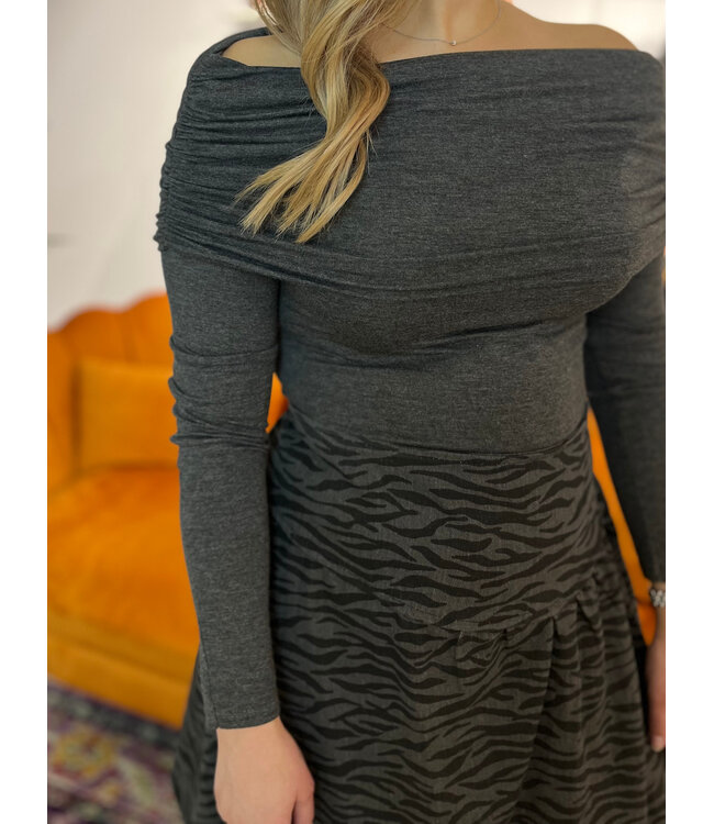 LEXI - Top off shoulder grey