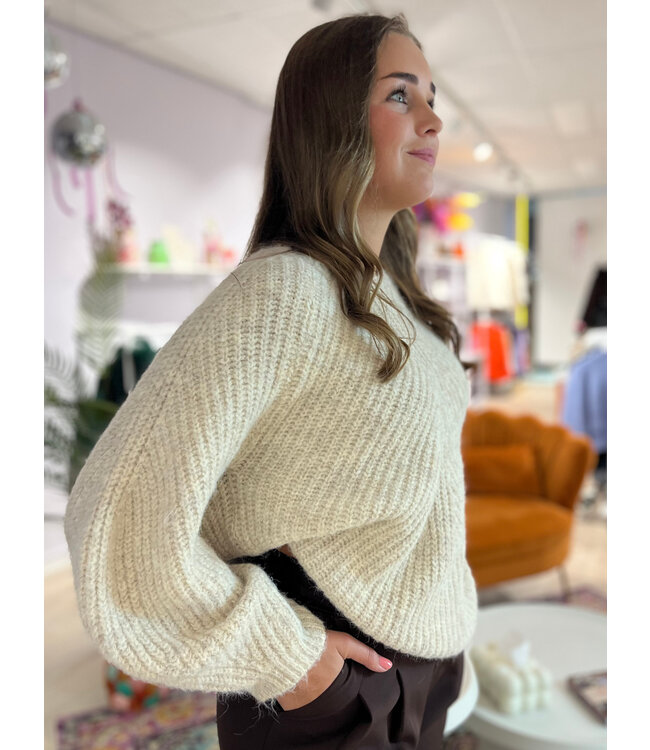 KATE - Knitted sweater beige