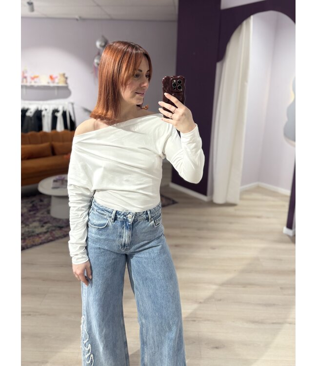 CHLOE - Off shoulder longsleeve white