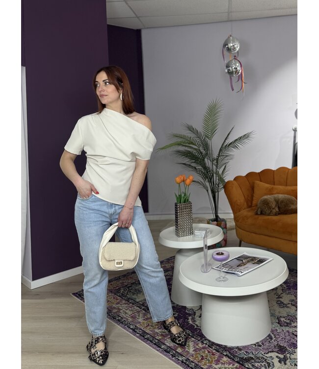 ADRIANA - Off shoulder top cream