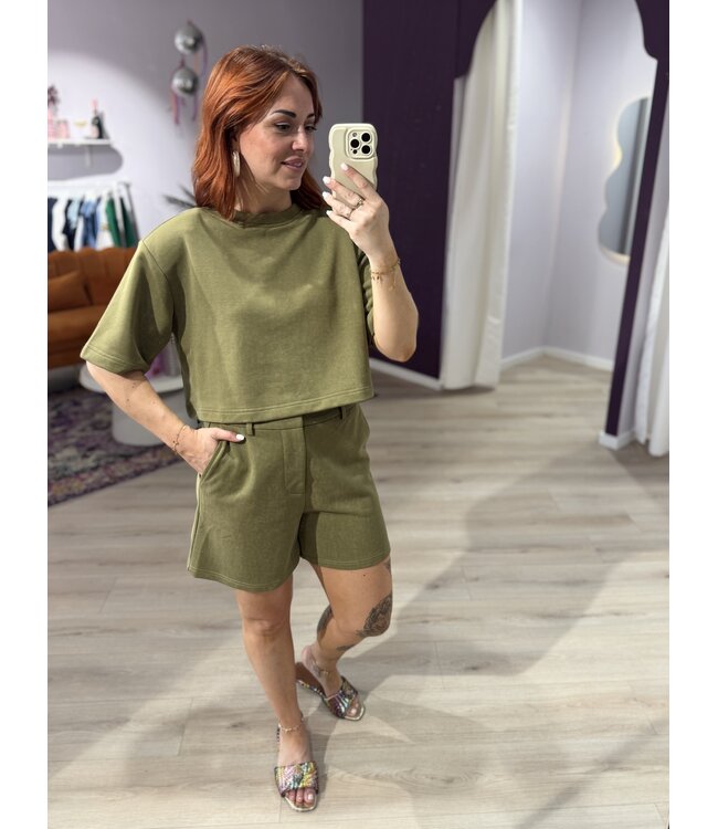 ANGIE - Oversized cropped top army green