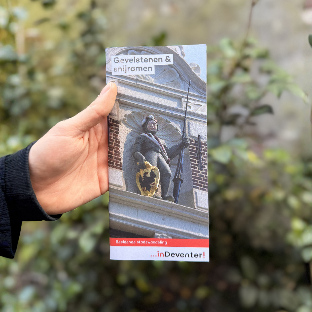 Stadswandeling Gevelstenen & snijramen