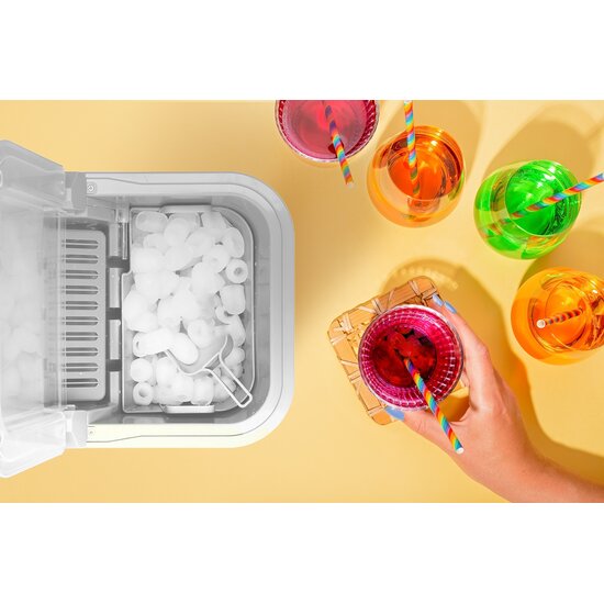 TZS First Austria TZS First Austria - IJsblokjesmachine - Incl. schep en lekbak - 2.2L - Wit - 5104