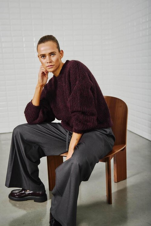 WITHBLACK Bordeaux Trui