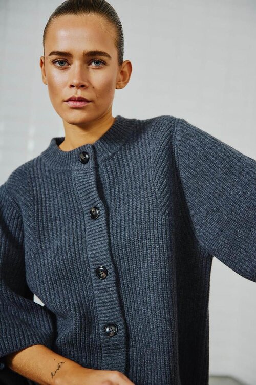 WITHBLACK Vest in Donkergrijs