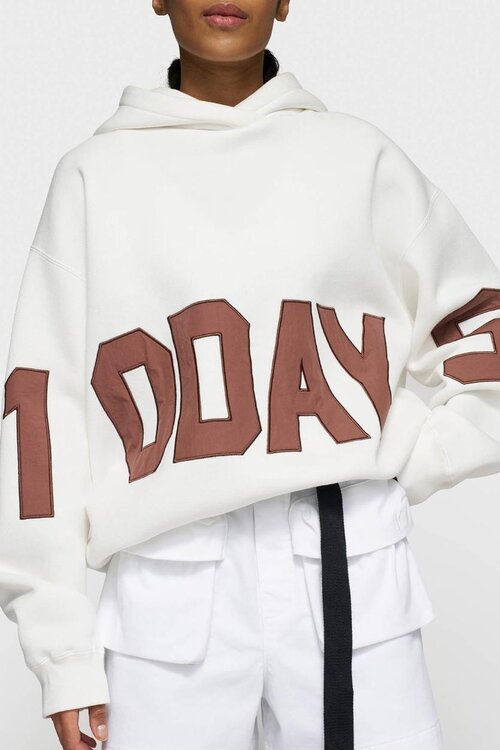 10Days Ecru hoodie met opvallend logo