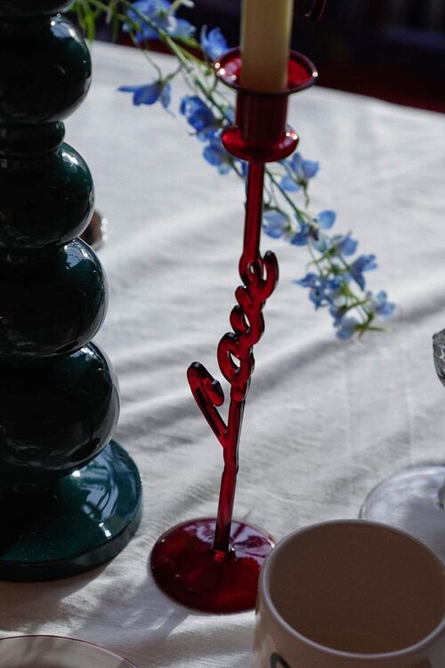 Anna & Nina Carmine Love Kaarsenhouder in Rood