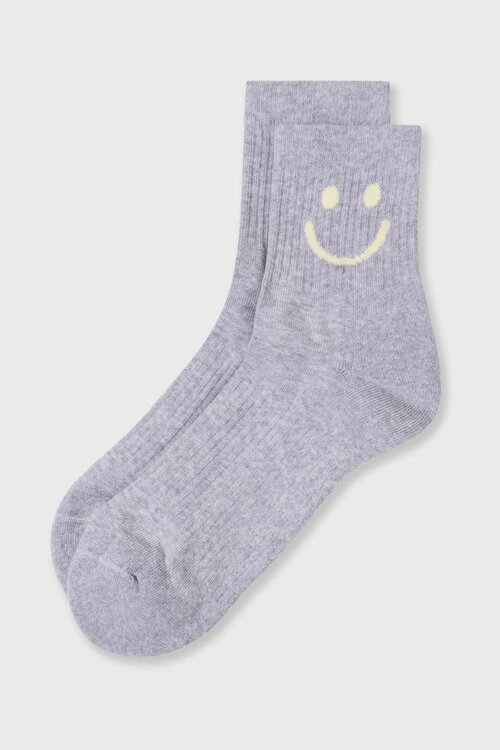 10Days Witte en grijs gemêleerde sokken met een glimlachend design