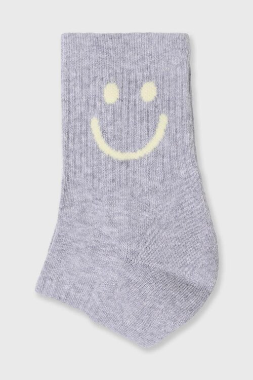 10Days Witte en grijs gemêleerde sokken met een glimlachend design