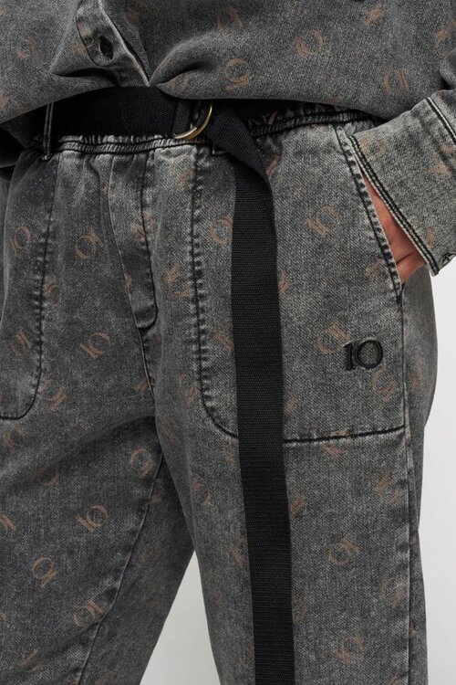 10Days Zwarte broek met monogram en ceintuur