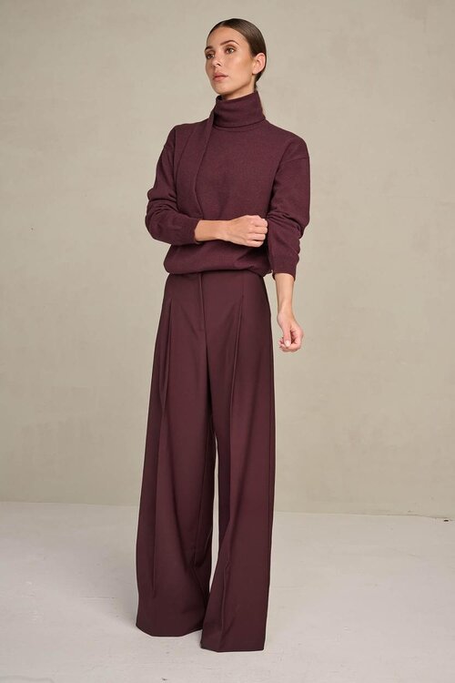 March23 Bordeauxkleurige Broek