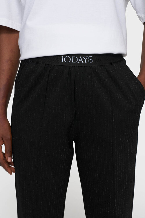 10Days Zwarte slim-fit broek met krijtstreep patroon