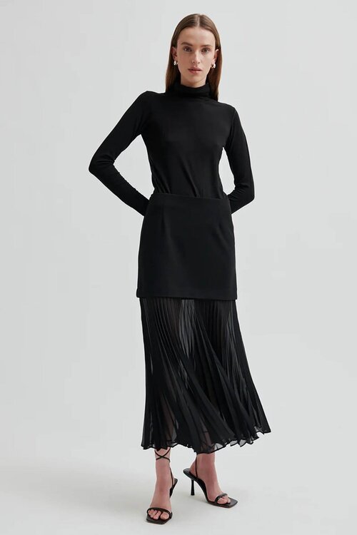 Second Female Zwarte Koa Rok