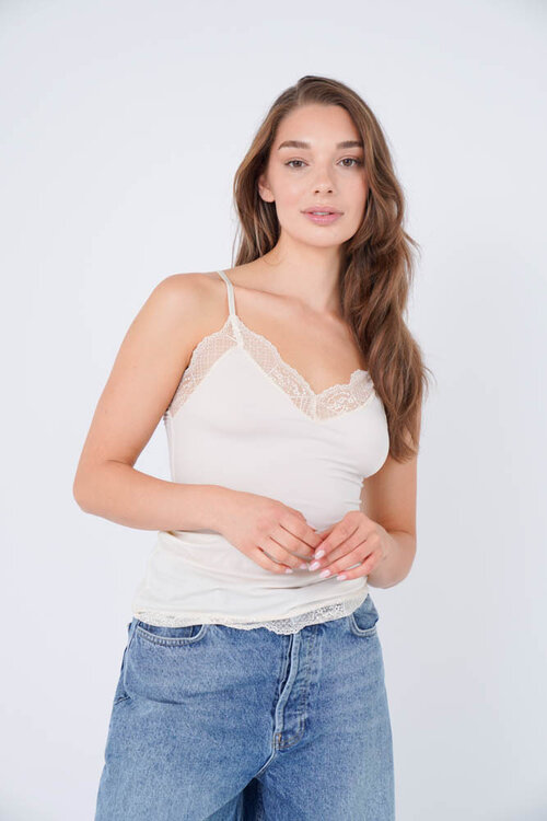 EST'SEVEN Top in Crèmekleur