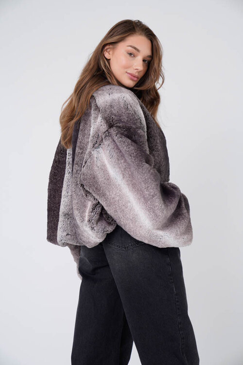 EST'SEVEN Grijze Faux Fur Jas