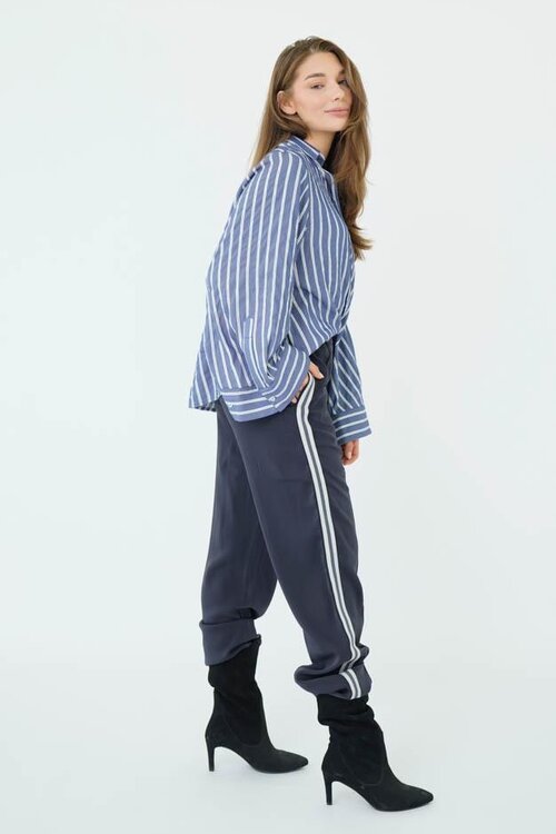 EST'SEVEN Blouse in Denim Blauw